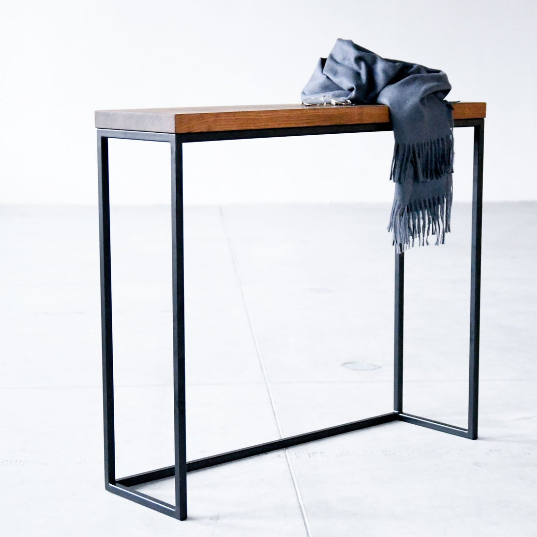  Console Tables