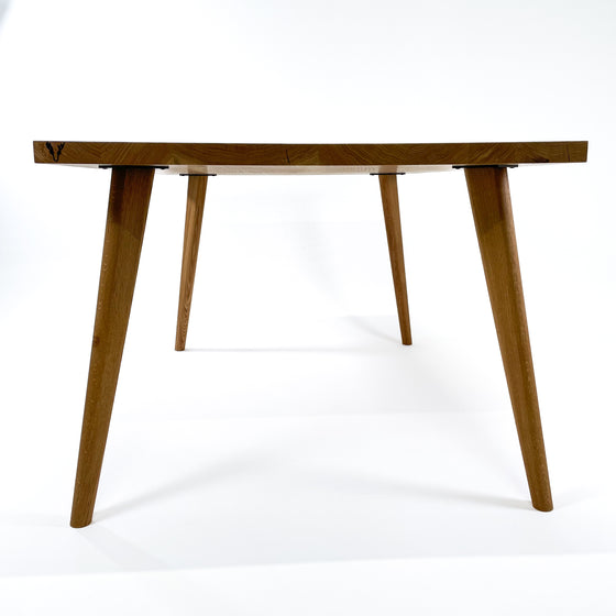 'It's a match' Oak Wood dining table - Wild Wood Factory