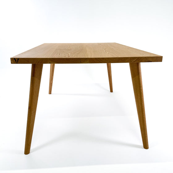 'It's a match' Oak Wood dining table - Wild Wood Factory